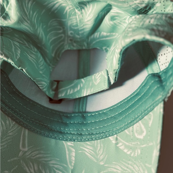 Hurley ladies ball cap - Picture 3 of 3